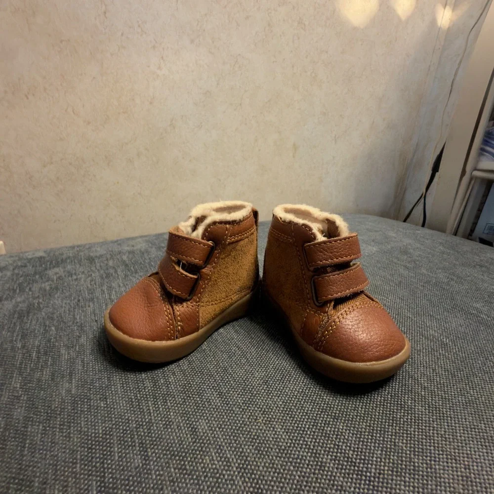 UGG Keelan Infant Chestnut Leather Suede Fur Lined Boots 1143651I Size 0/1